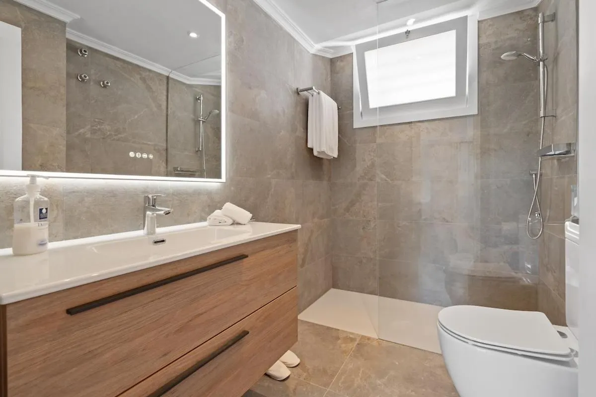 Fantastic Ph Near Hard Rock Walk To Beach Rdr479 Marbella 0*,